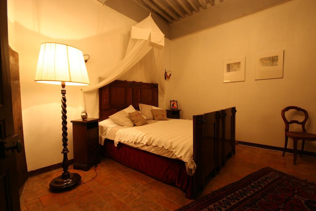 Chateau Rosans Bed & Breakfast Rom bilde