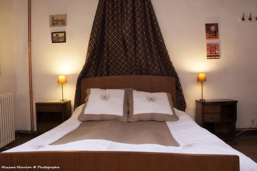 Chateau Rosans Bed & Breakfast Rom bilde
